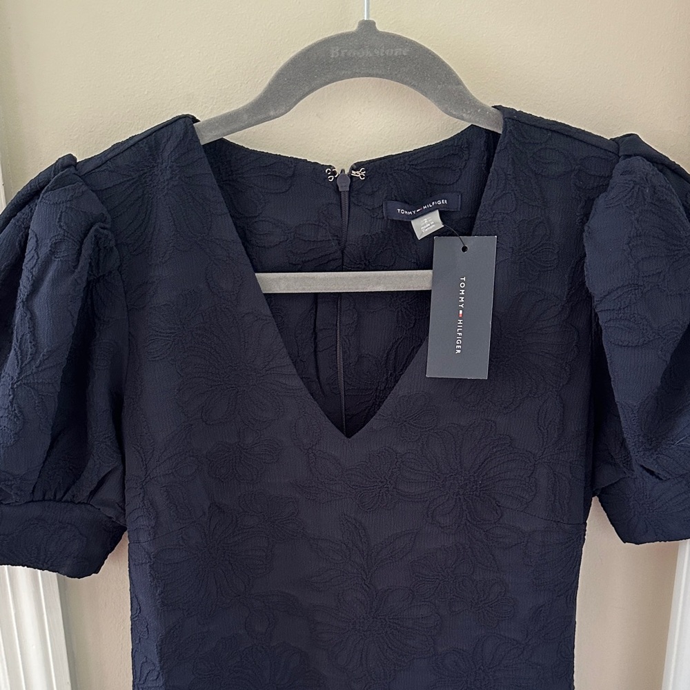 NWT Tommy Hilfiger Women’s Dark Blue Floral Textured Dress